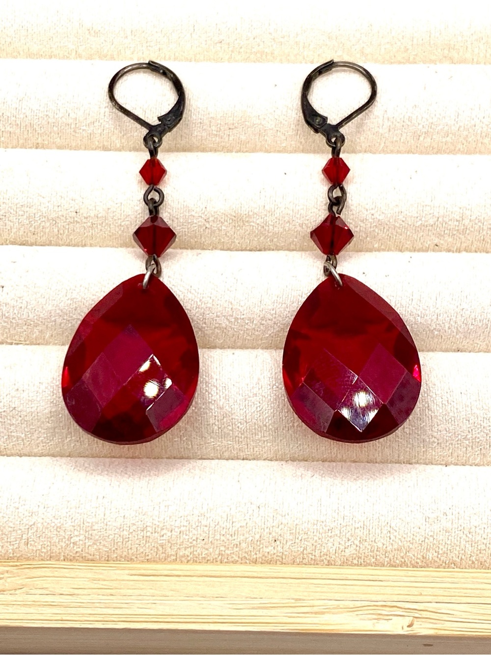 Red Crystal Teardrop Dangle Earrings Ruby Glass Leverback Gothic Vintage Drop